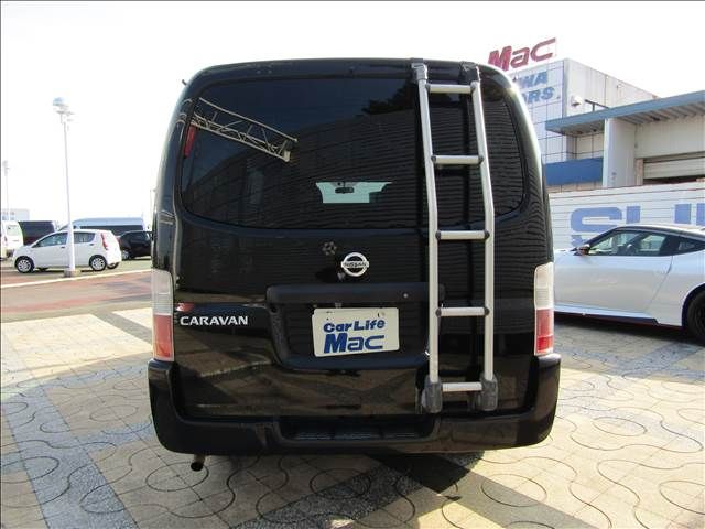 CARAVAN coach