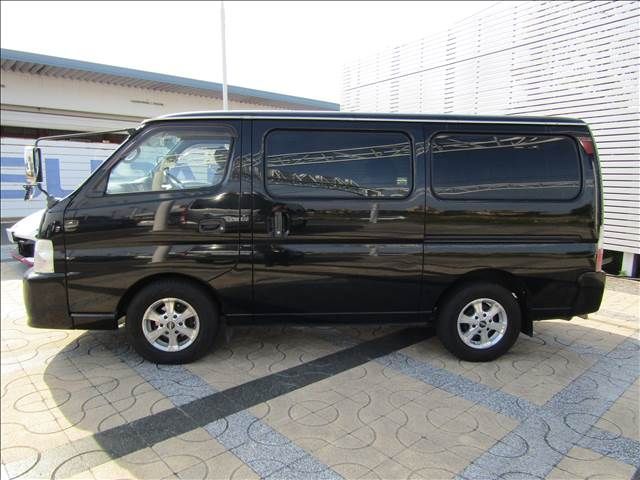 CARAVAN coach
