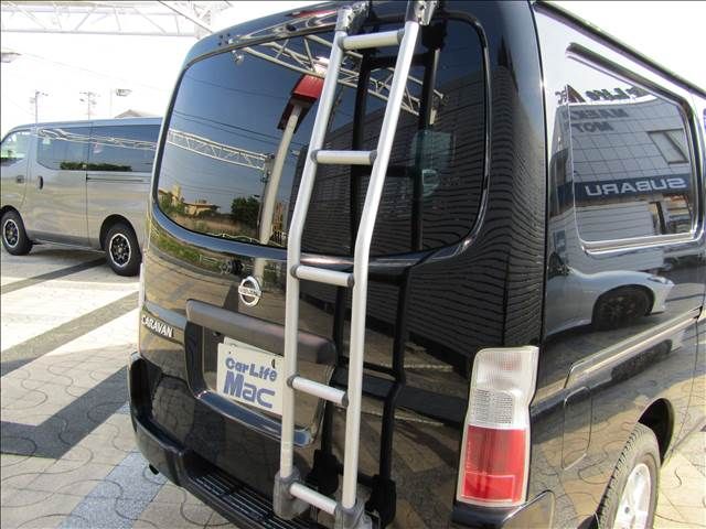CARAVAN coach