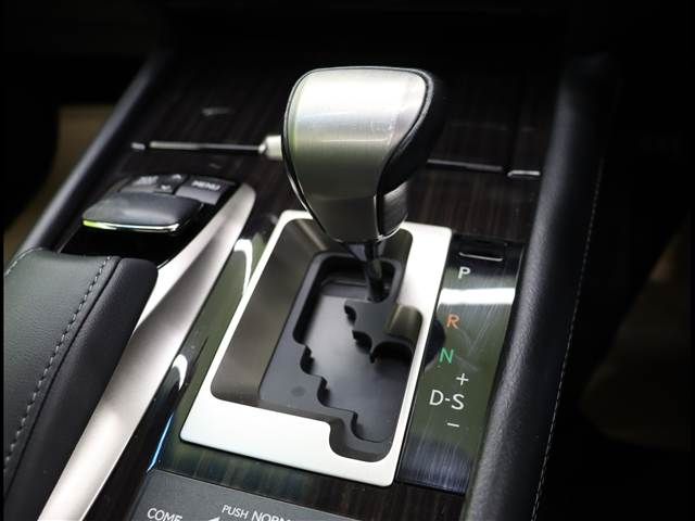 LEXUS LS600h