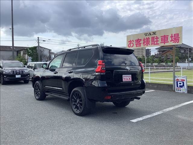LANDCRUISER PRADO