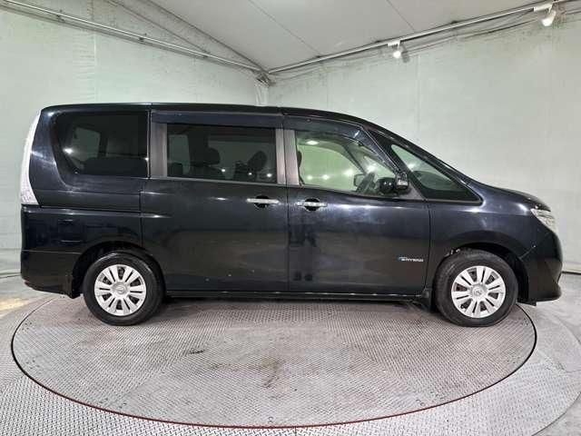 SERENA S-HYBRID 4WD