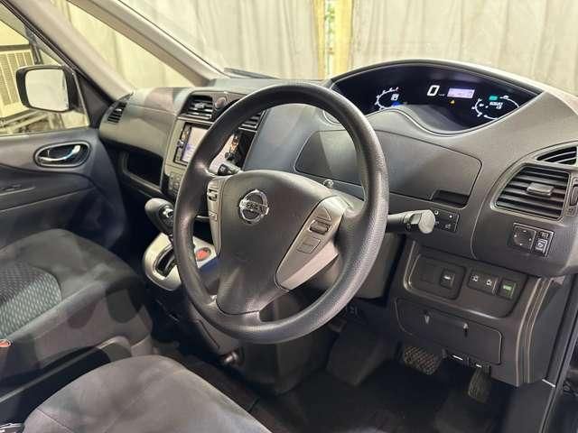 SERENA S-HYBRID 4WD