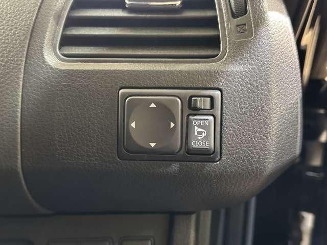 SERENA S-HYBRID 4WD