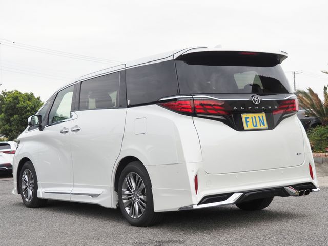 ALPHARD hybrid