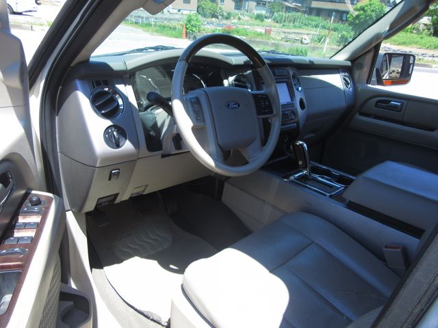 FORD EXPEDITION