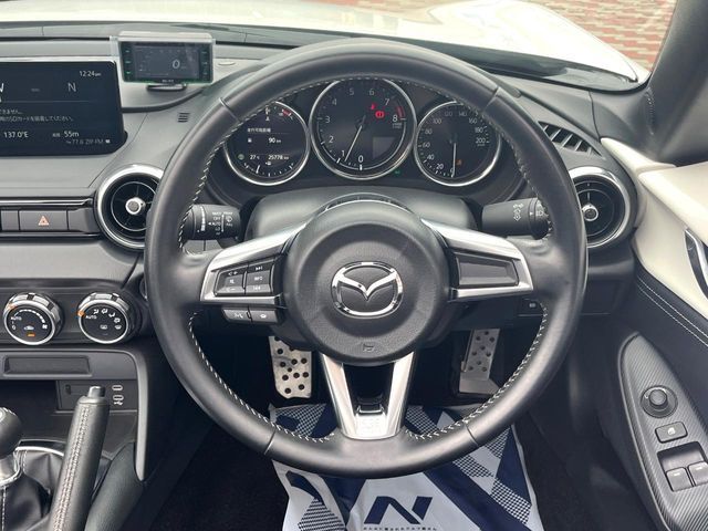 ROADSTER