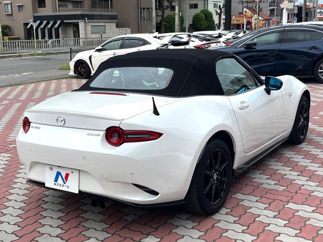 ROADSTER