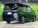 VOXY HYBRID