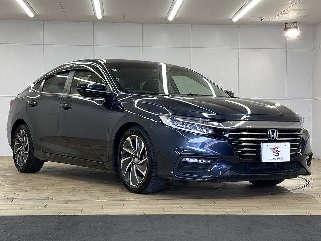 INSIGHT sedan