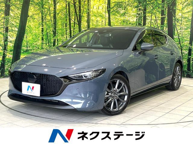 MAZDA3 FASTBACK