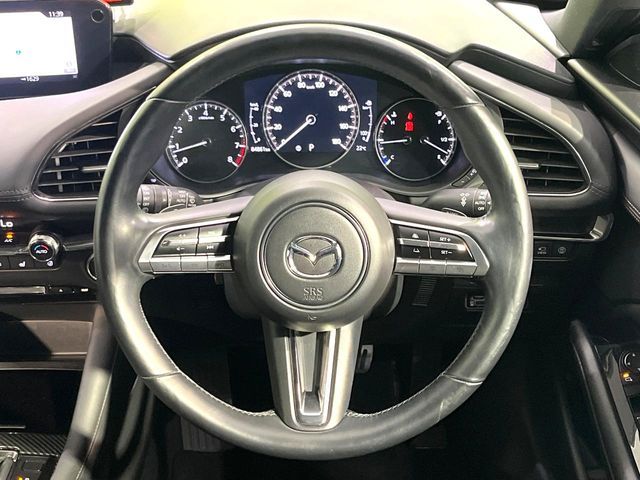 MAZDA3 FASTBACK