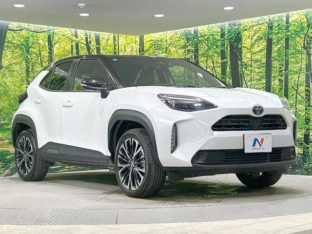 YARIS CROSS HYBRID