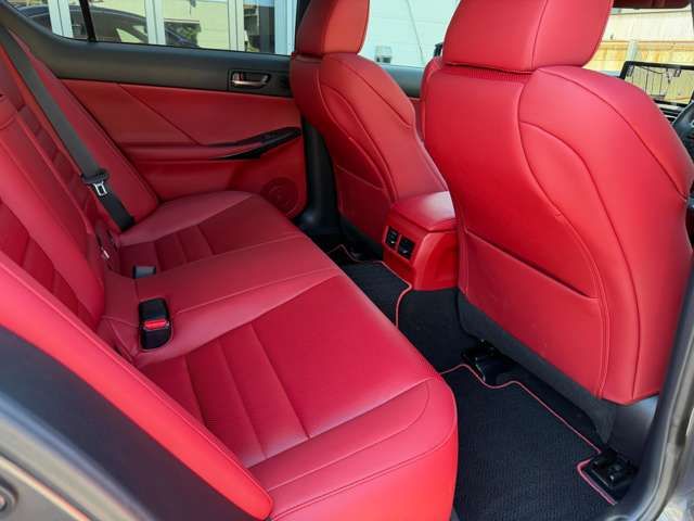 LEXUS IS350