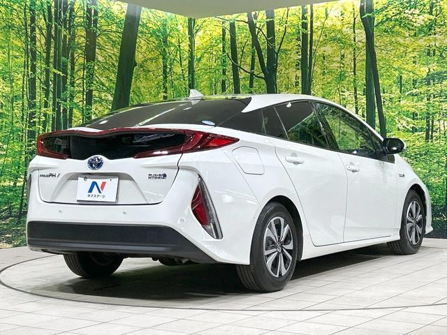 PRIUS PHV