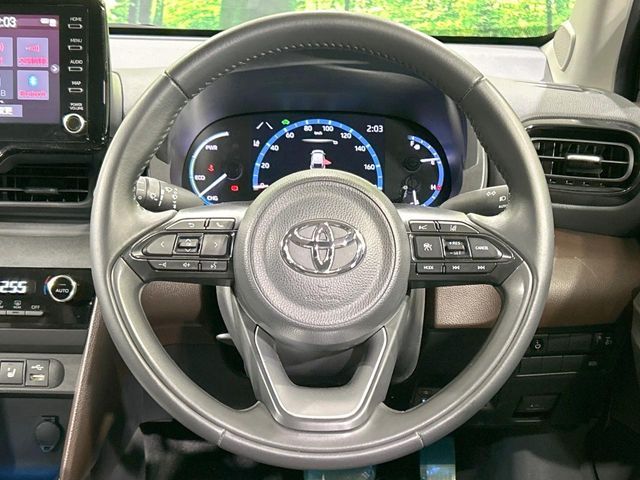 YARIS CROSS HYBRID