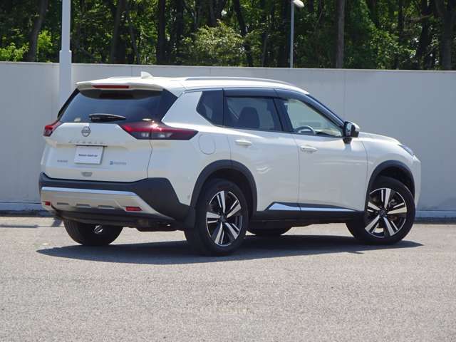 X-TRAIL HYBRID 4WD