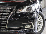 CROWN sedan hybrid