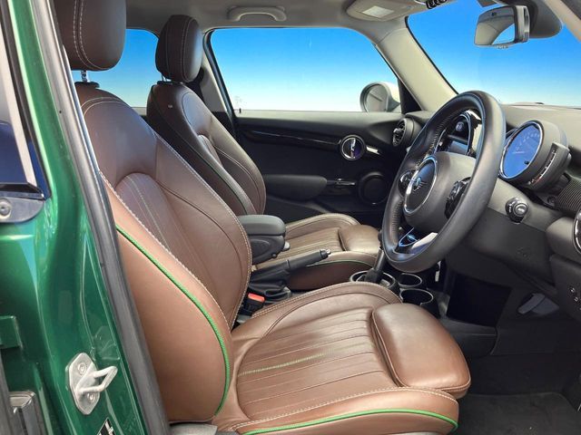 MINI COOPER SD 5DOOR