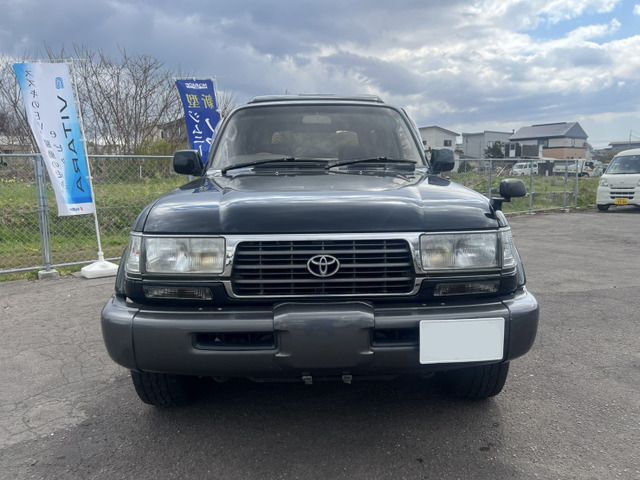 LANDCRUISER van