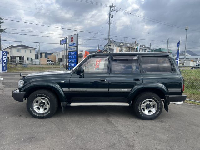 LANDCRUISER van