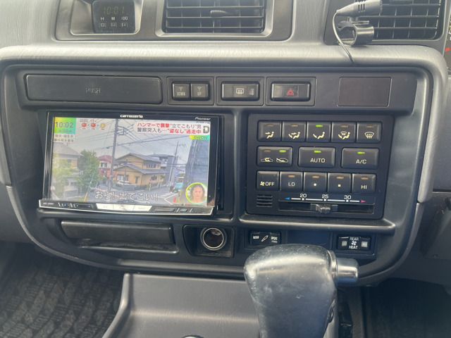 LANDCRUISER van