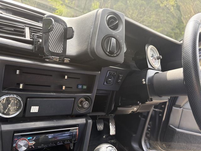 SPRINTER TRUENO hatchback