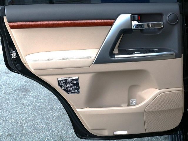 LANDCRUISER wagon