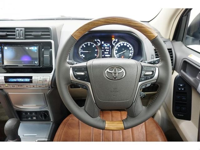 LANDCRUISER PRADO