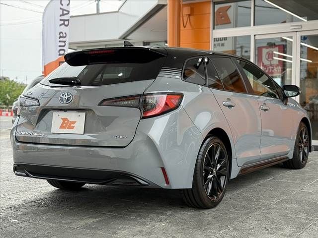 COROLLA TOURING HYBRID
