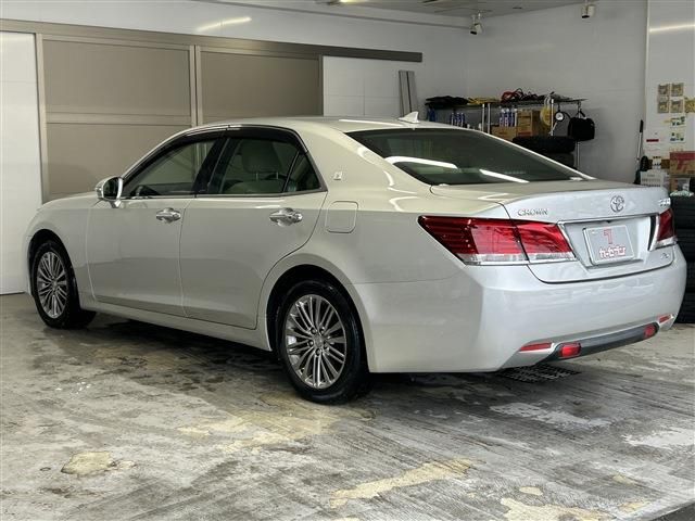 CROWN sedan 4WD