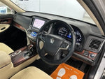 CROWN sedan 4WD