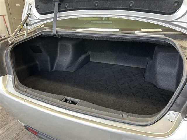 CROWN sedan 4WD