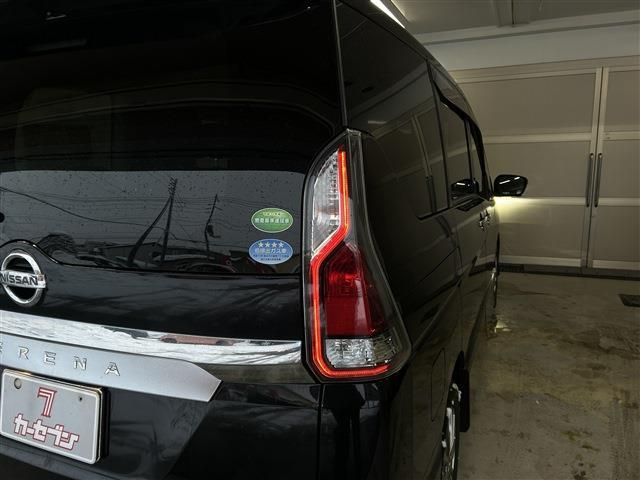 SERENA  S-HYBRID 4WD