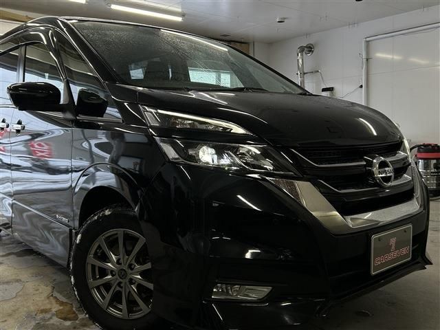 SERENA  S-HYBRID 4WD