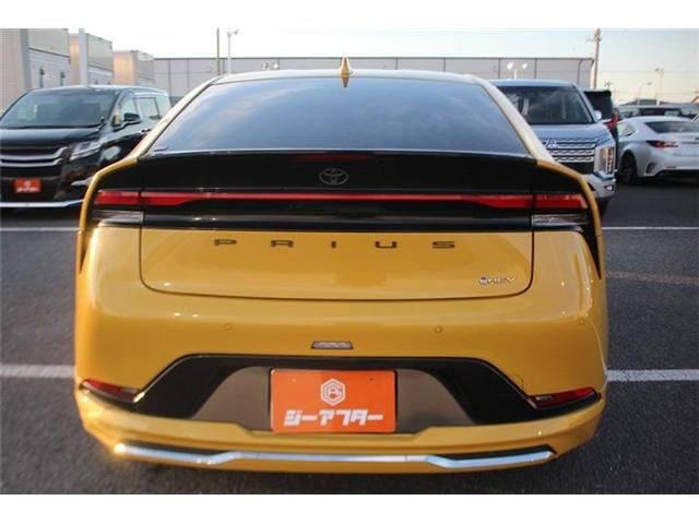 PRIUS 4WD