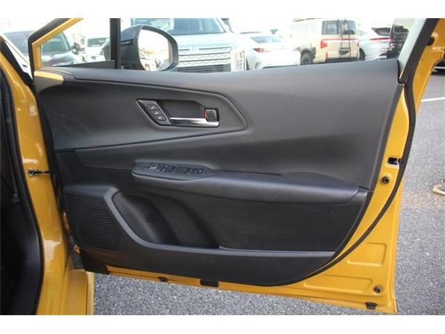 PRIUS 4WD