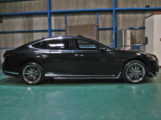 LEXUS LS500h