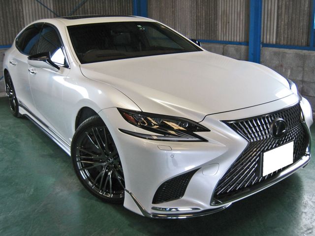 LEXUS LS500h 4WD