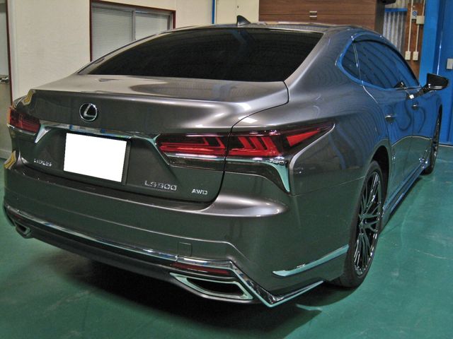LEXUS LS500 4WD