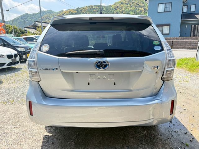 PRIUS Alpha