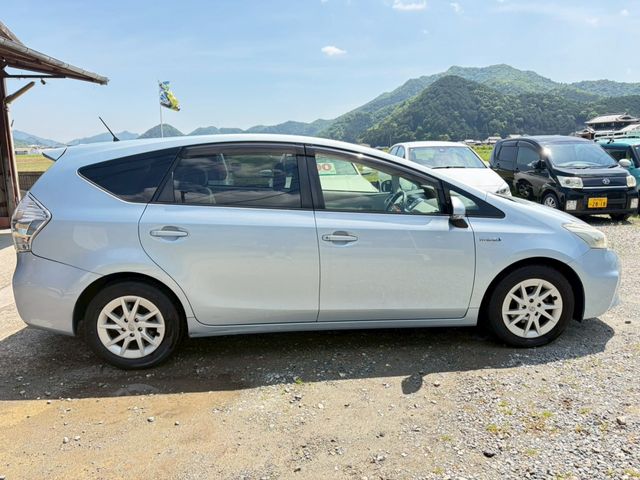 PRIUS Alpha