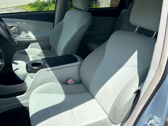 PRIUS Alpha