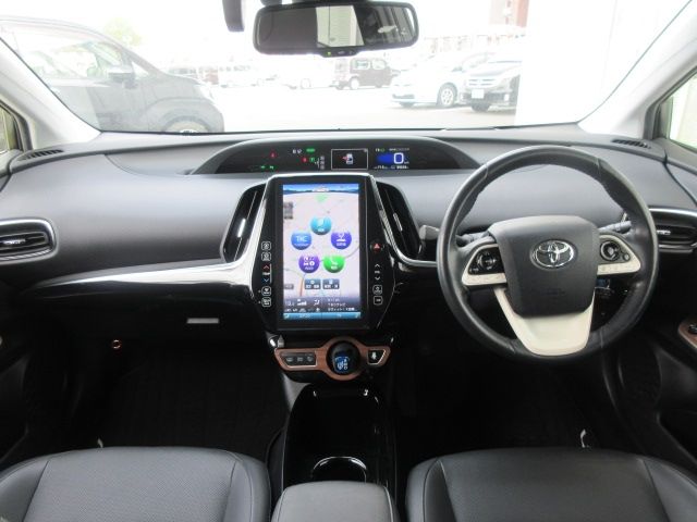 PRIUS PHV