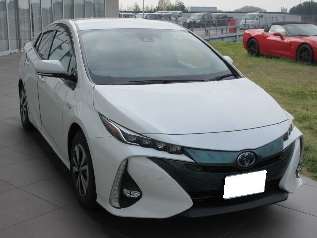 PRIUS PHV