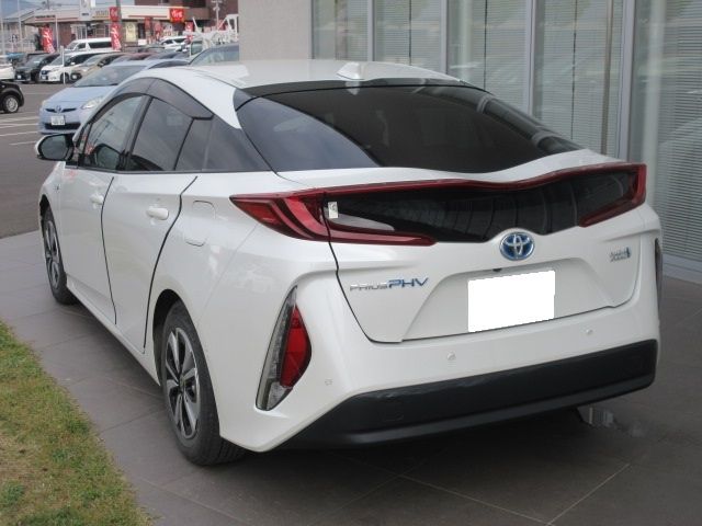 PRIUS PHV