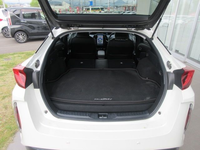 PRIUS PHV