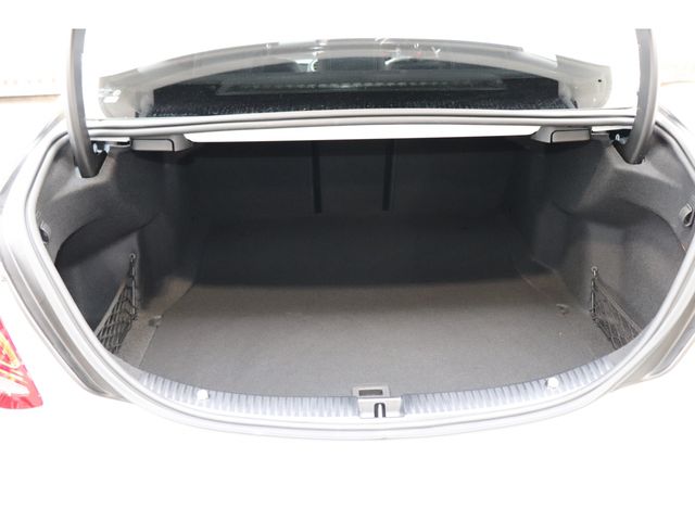 MERCEDES BENZ C class sedan