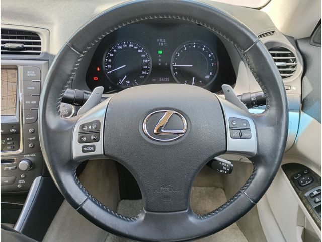 LEXUS IS250C