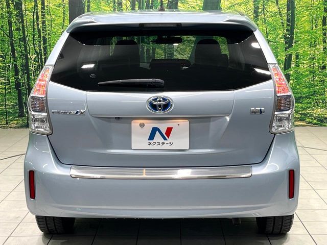 PRIUS Alpha